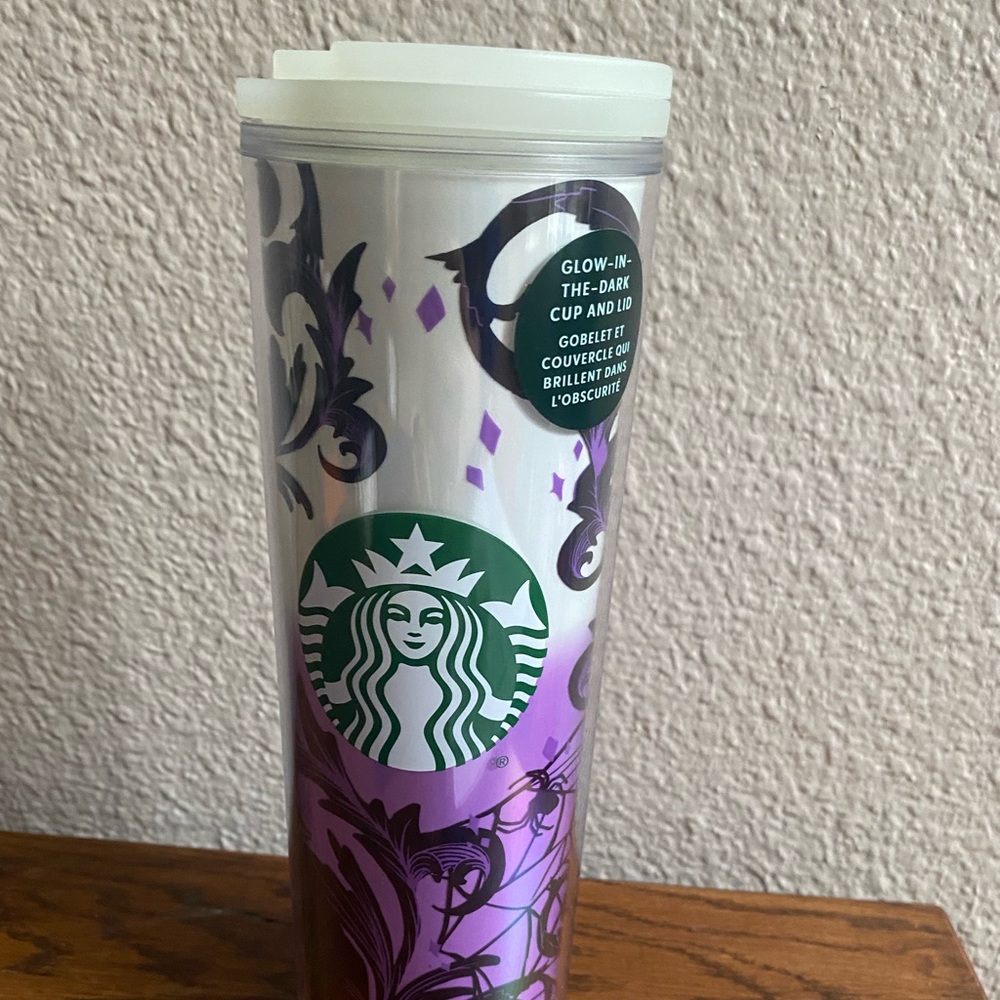 Starbucks 2021 limited edition glow in the dark tumbler